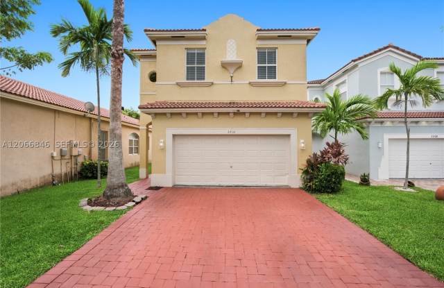 3710 NE 22nd Pl