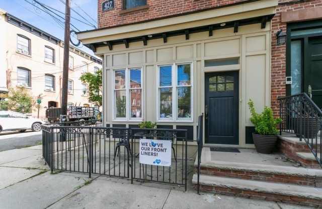 427 GARDEN ST