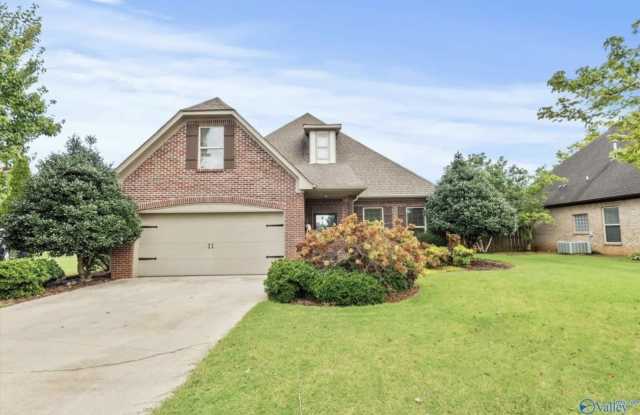 Photo of 22 Maple Grove Boulevard Southwest