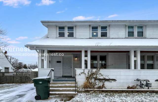 Photo of 2432 Steele Avenue