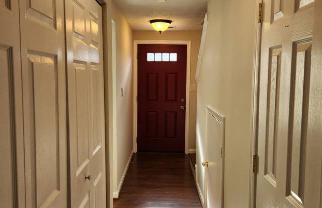 Beautiful Three Bedroom Bowie Townhome