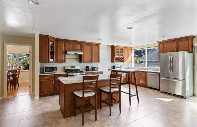 Photo of 213 Avocet Court