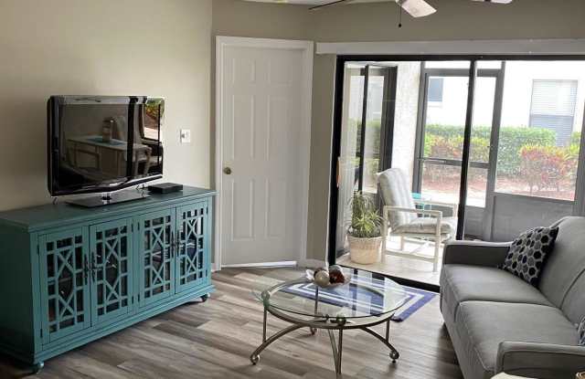 1099 Country Club Drive