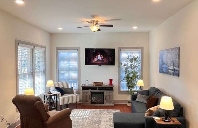 Photo of Charming 3BR House in Nashville