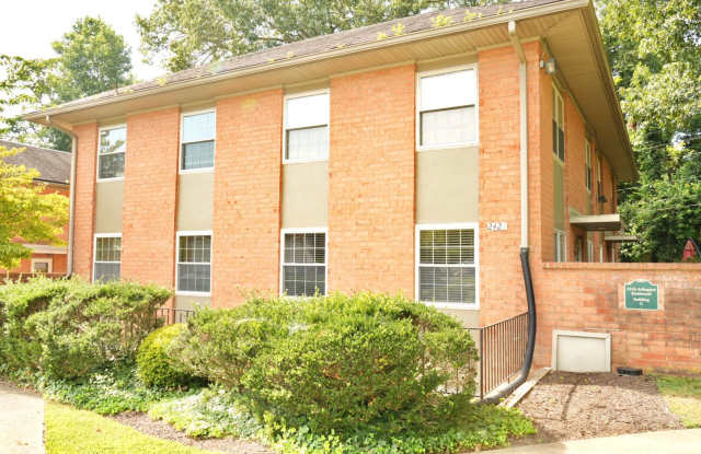 2426 Arlingon Blvd, Apartment G6