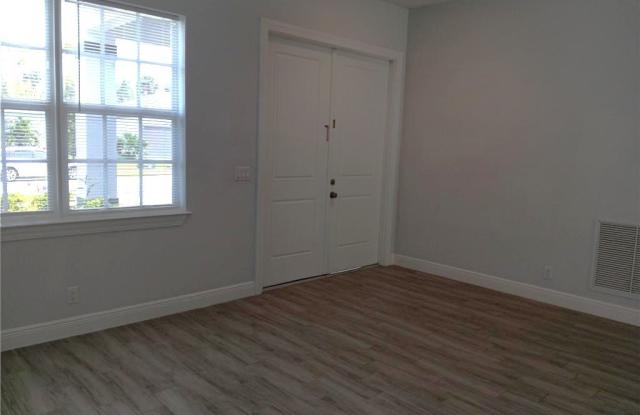 2121 Bridgehampton Terrace