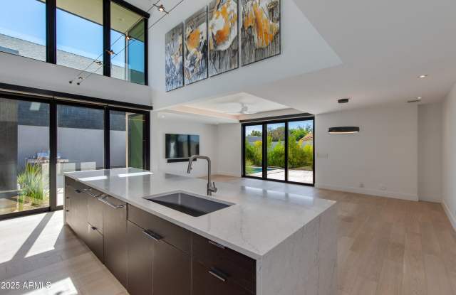 1333 E POMELO GROVE Lane