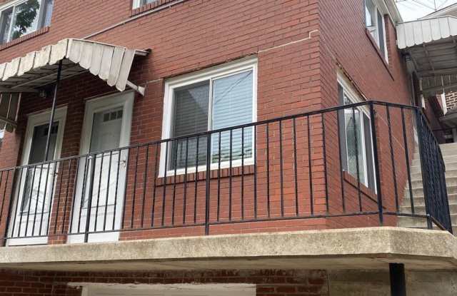 *Recently Updated 1BD/1BA Apartment Available in Brentwood*