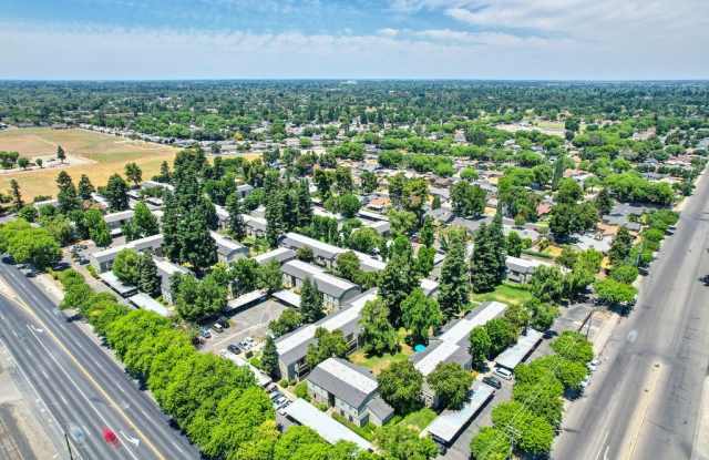 Photo of The Redwoods Apartments