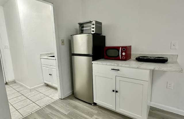 4321 Northwest 20th Drive