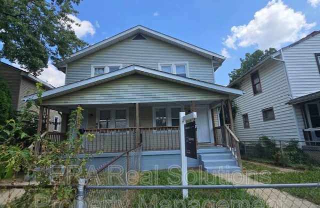 Photo of 554 S Oakley Ave