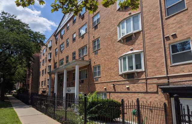 5920 N Kenmore #512