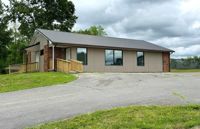 Photo of 96 lamplighter rd.