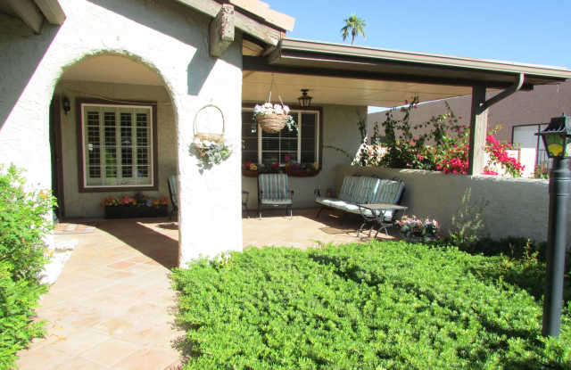 Photo of 9438 E MICHIGAN Avenue