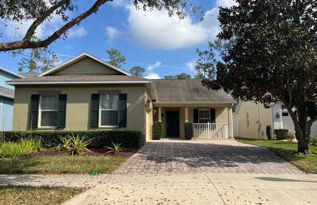 Winter Garden 3 bedroom 2 bath 2 car garage with backyard views to conservation land, community pool