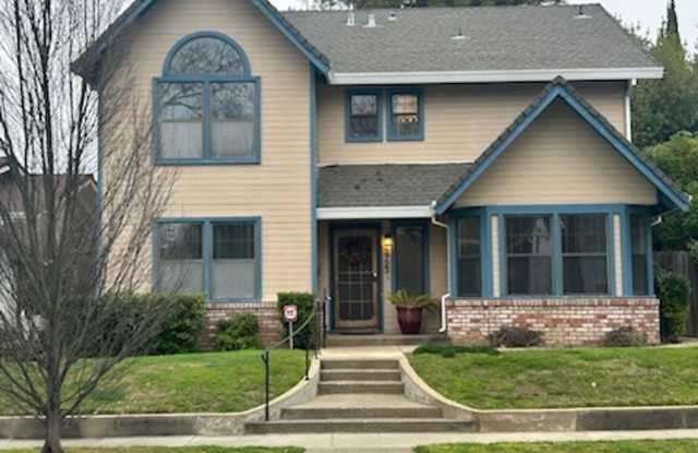 SHOWING SATURDAY 2/21/26 FROM 11AM-1PM