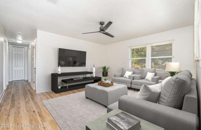 4226 Sherwood Boulevard