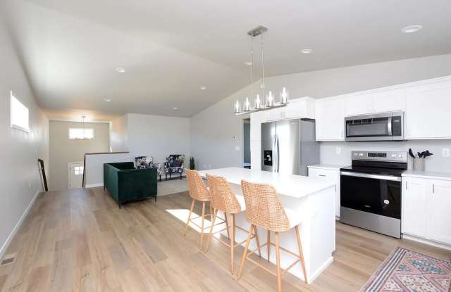 1265 Jill Drive West