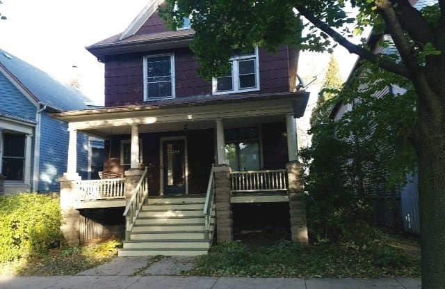 2533 North Saint Louis Avenue - 2533 North Saint Louis Avenue, Chicago, IL 60647