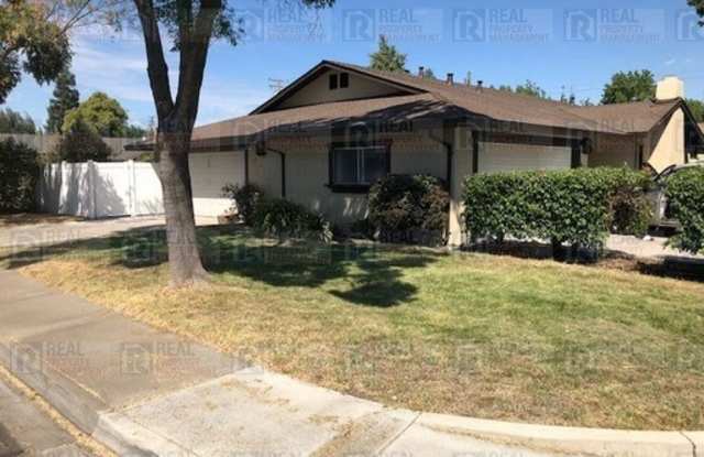 217 East Rumble Road - 217 East Rumble Road, Modesto, CA 95350