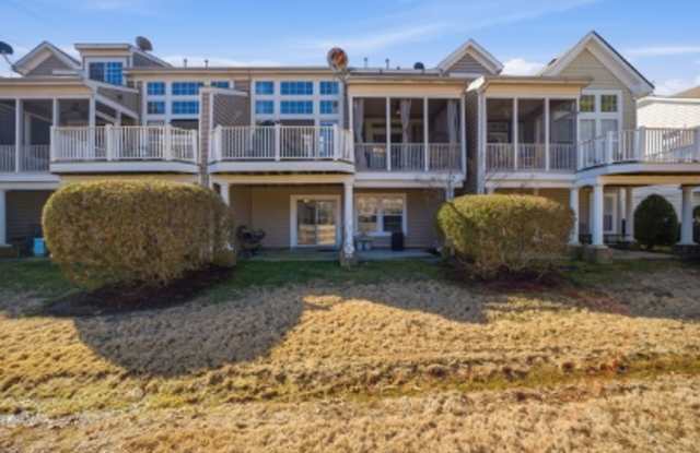 1005 Bay Breeze Drive