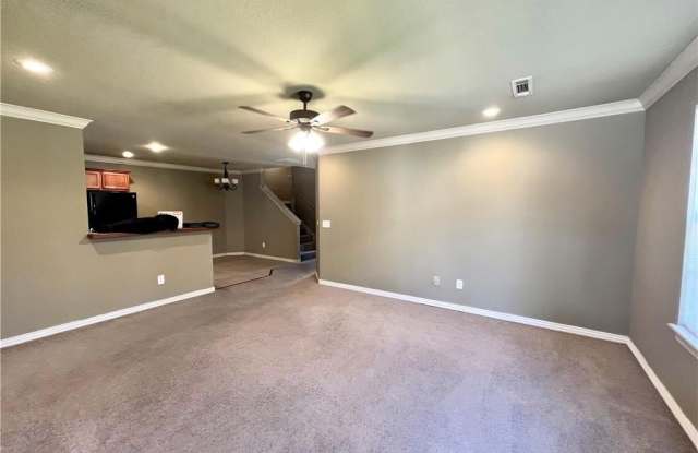 1961  E Peppervine  DR