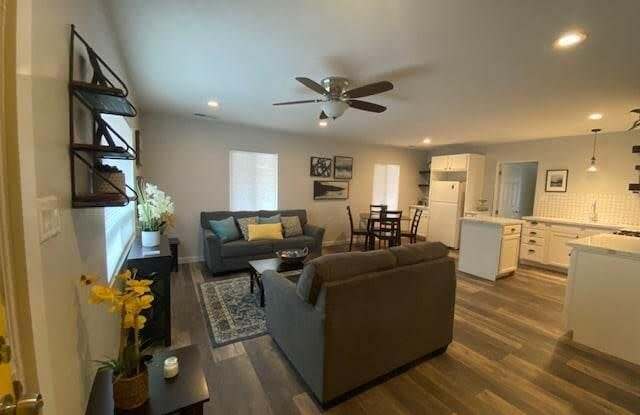 2120 E Silver Street