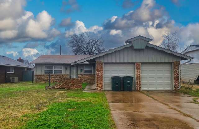 Live Minutes Away from Tinker Airforce Base: Beautiful 3 Bed 1.5 Bath Home for Your Convenience! - 4841 Newport Drive, Del City, OK 73115