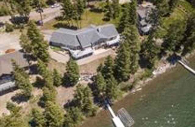 Fully Furnished Winter Rental: Stunning Lakefront Retreat on Little Bitterroot Lake – Marion, Montana