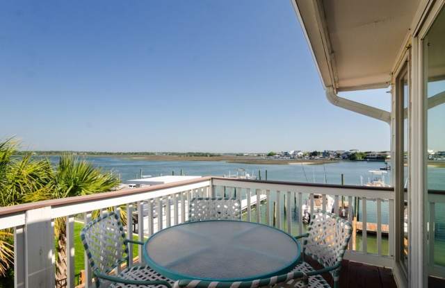 (W341) 18 W Salisbury Street, Unit B (Upper Unit) Wrightsville Beach, NC 28480