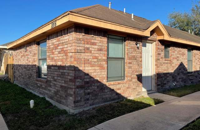 1806 South Ironwood Street - D