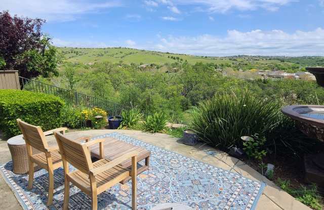 Gorgeous Single Story 4 Bdrm Serrano Home with Stunning Views! - 5095 Mertola Drive, El Dorado Hills, CA 95762