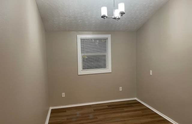 925 W 8th St, Unit 2