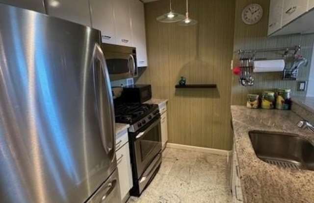 Photo of 4 Martine Avenue unit: 1402