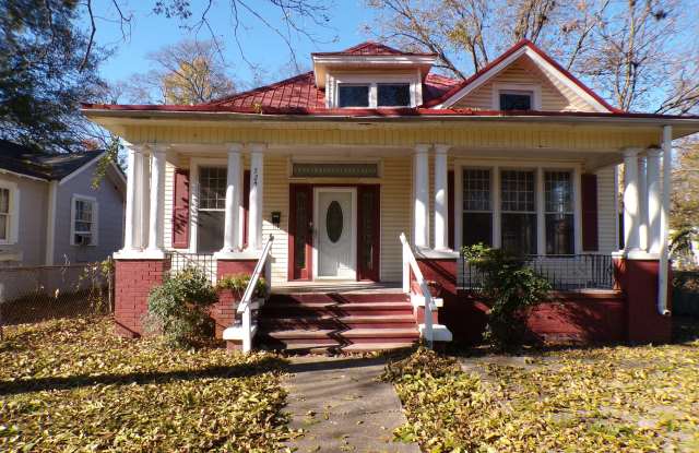 524 Fulton Avenue Southwest