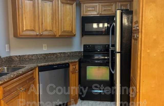 2548 Grassy Point Dr.