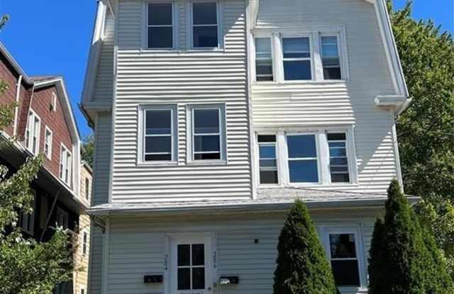 284 Hillside Avenue