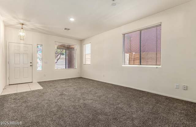 6771 W BRONCO Trail