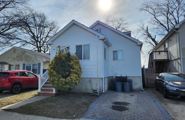 54 Washington Avenue - 54 Washington Avenue, Keansburg, NJ 07734