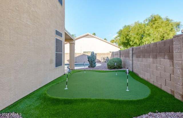 1568 E San Remo Avenue