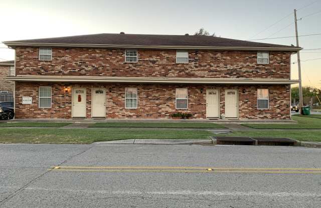 Photo of 5200 W Napoleon Ave