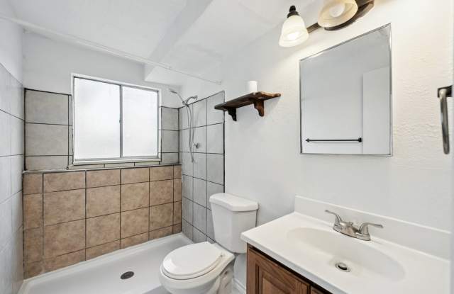 Photo of 1551 Chadwick Dr