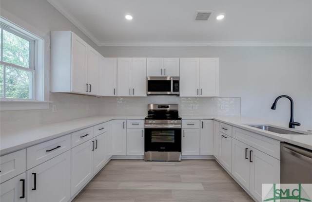 1615 Le Grand Street