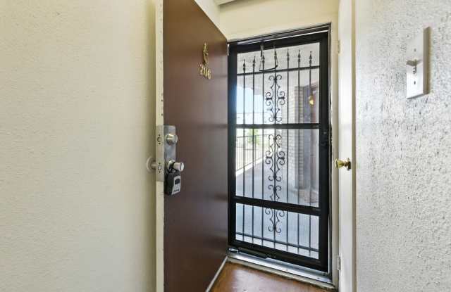 1 Bed 1 Bath Condo In The Heart Of Denver