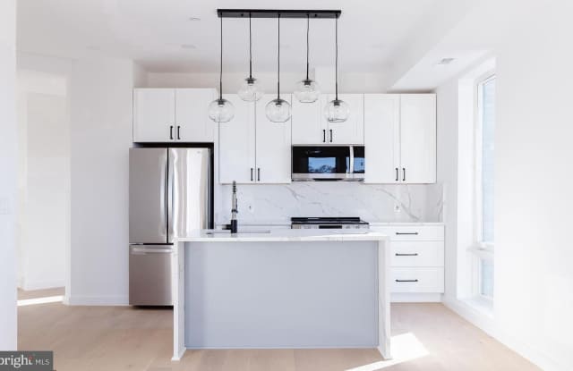 30 KENNEDY Street NW unit: 14