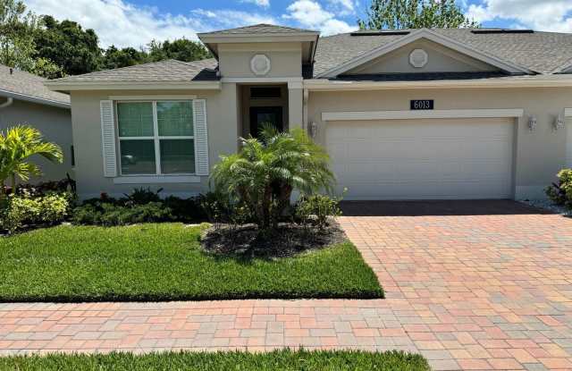 Luxurious 2 Bedroom Townhome in Vero Beach - 6013 Bella Rosa Lane, West Vero Corridor, FL 32966