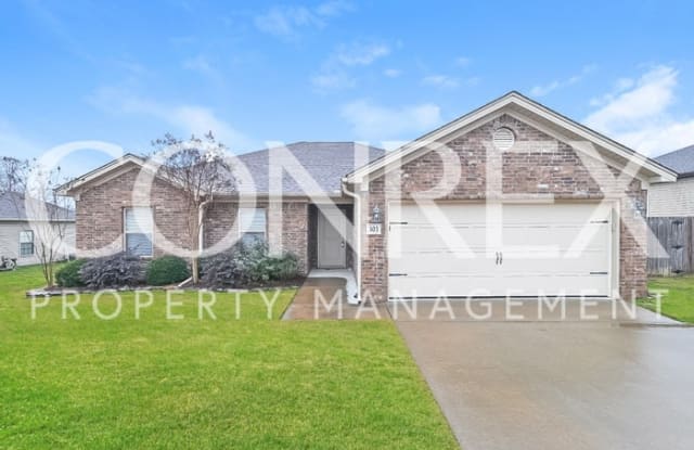 303 Stone Creek Drive - 303 Stone Creek Drive, Benton, AR 72015