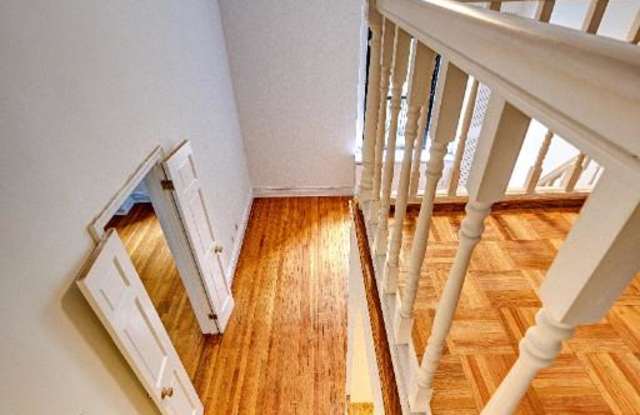 Photo of 465 West 57th Street