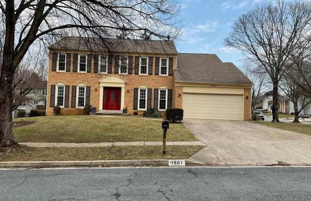 1501 SILVERADO CT