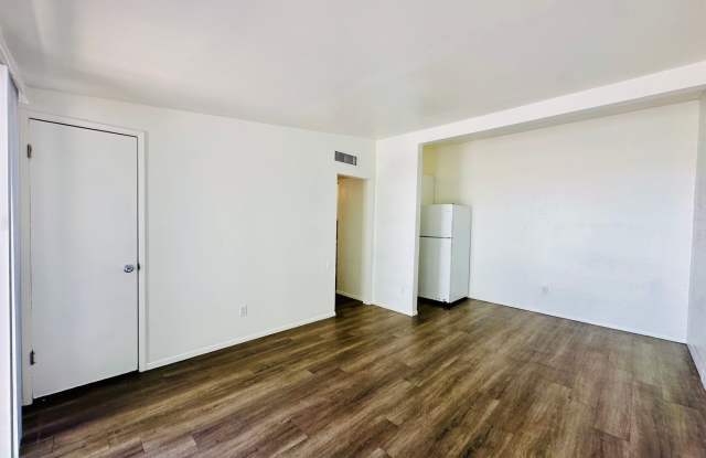 Welcome to The Commons at 114 Laguna!